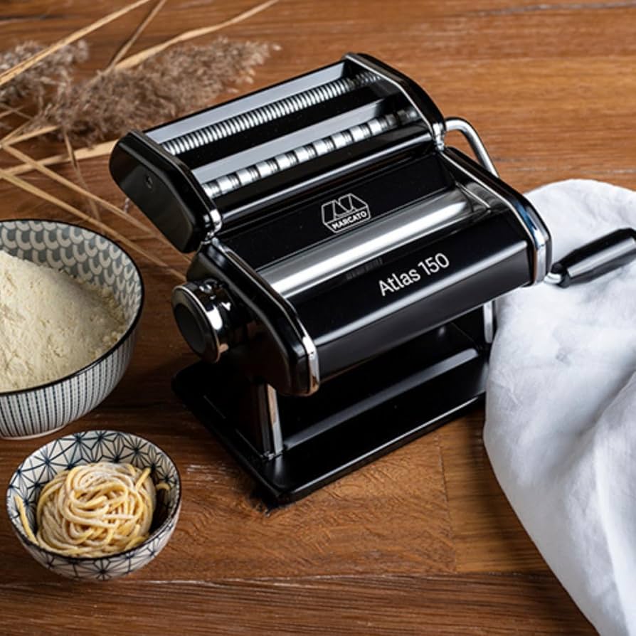 美品　一度のみ使用　アトラス　パスタマシン Amazon｜MARCATO パスタマシン アトラス 150 [並行輸入品